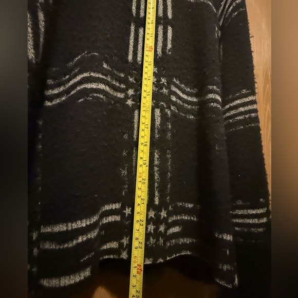 John varvatos sweater - Picture 3 of 3